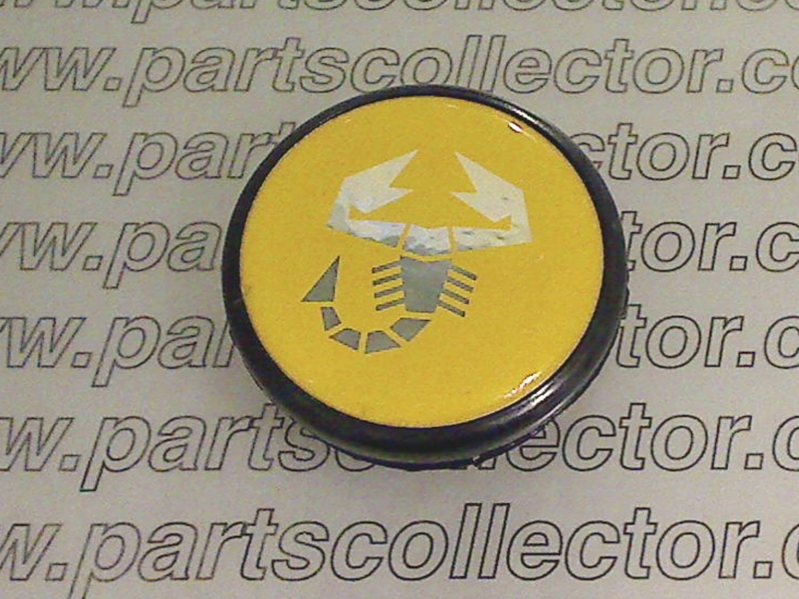 ABARTH  Steering and Wheels code 9952 compatible with: ABARTH 124, ABARTH 131, ABARTH 500, ABARTH 600, ABARTH 850, ABARTH A112, ABARTH ABARTH, ABARTH RITMO